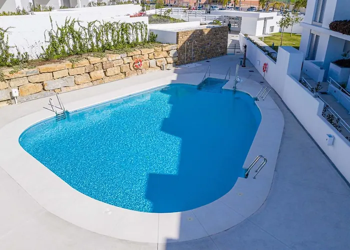 Vacation Marbella I Le Mirage Retreat, New Condo, Pool Hotel Estepona