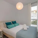 Vacation Marbella I Le Mirage Retreat, New Condo, Pool ホテル エステポナ