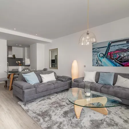 Vacation Marbella I Le Mirage Retreat, New Condo, Pool * エステポナ